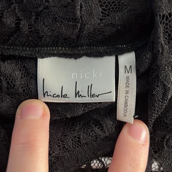 Layered long sleeve lace top - Picture 5 of 8